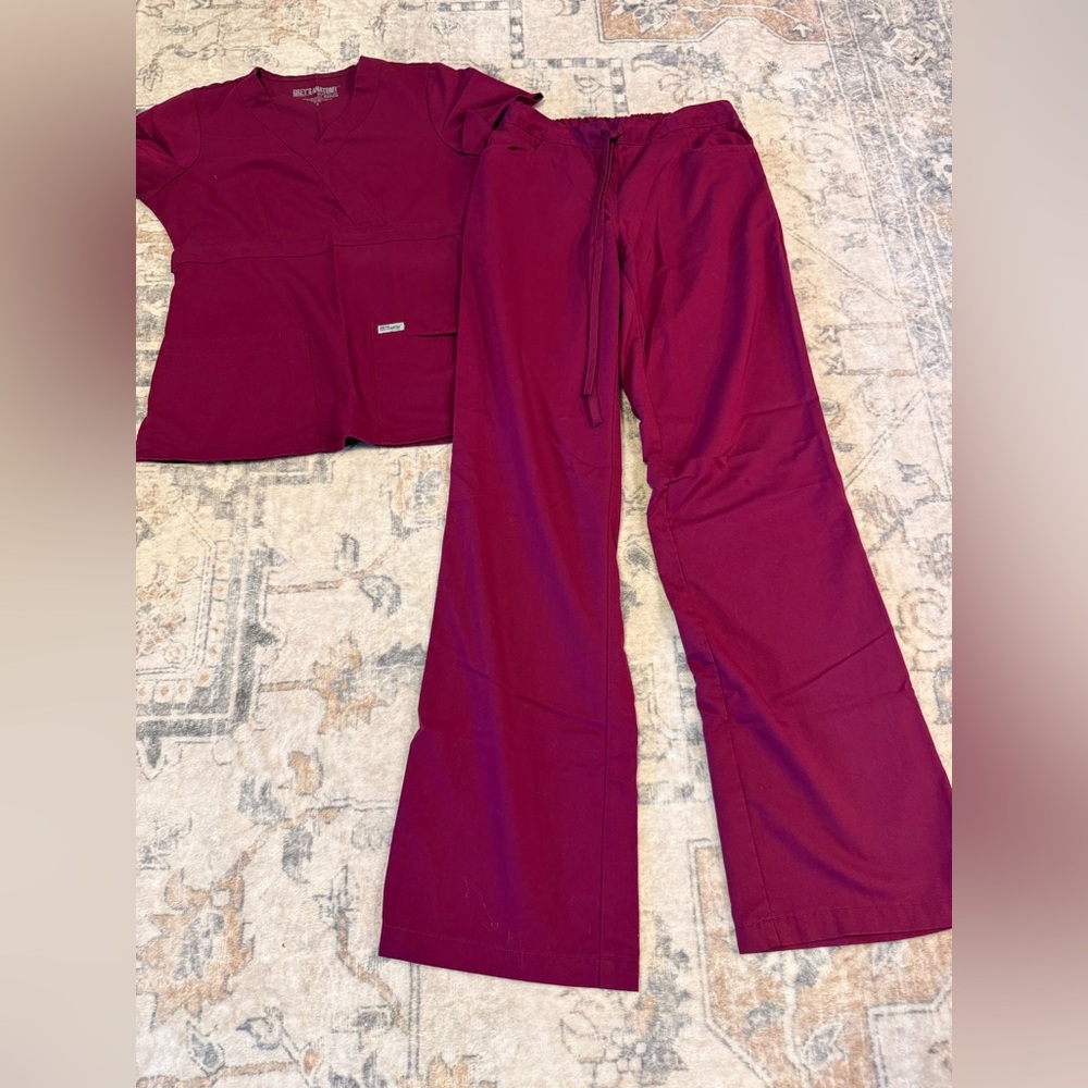 Grey’s Anatomy Barco Wine Burgundy Scrub Set Small top - Small Tall Pants